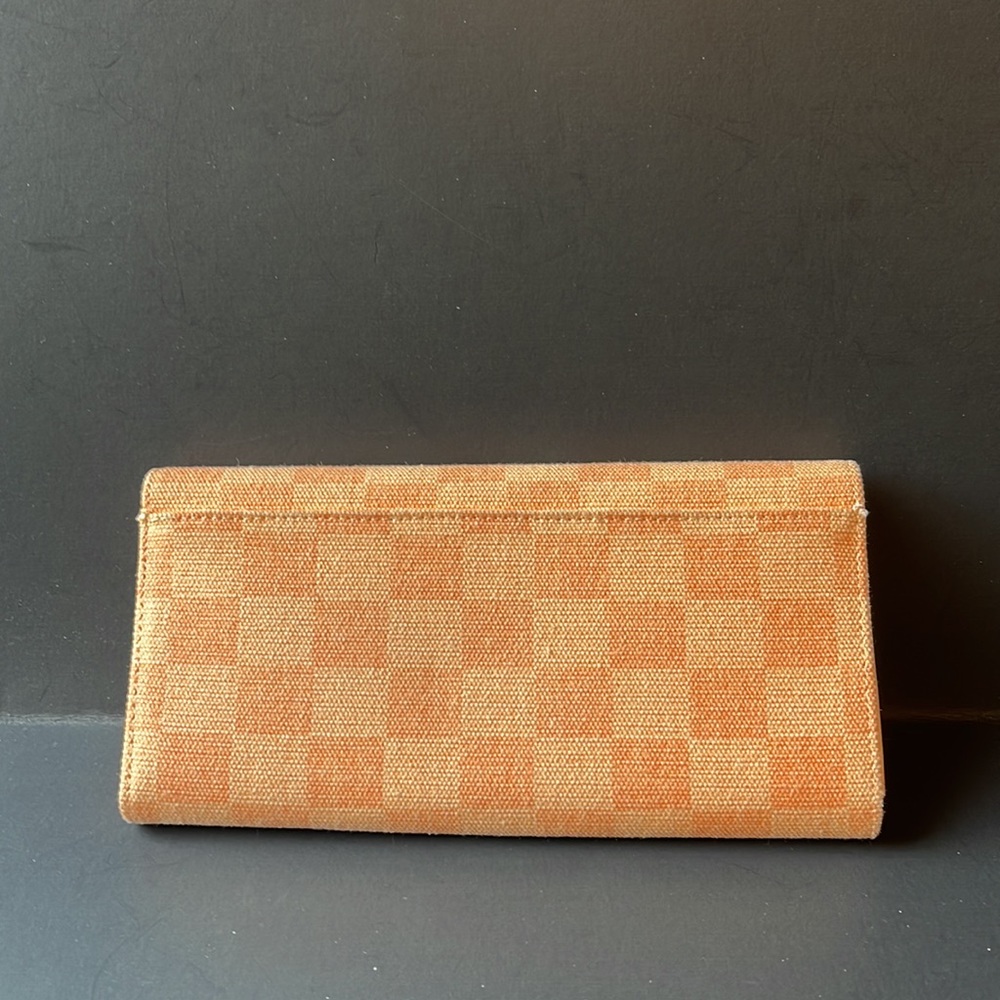 Universal Thread Orange Wallet - Picture 3 of 10